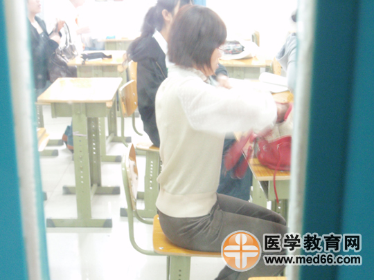 ������ʿ/������ʦ/�м����ܻ�ʦ����