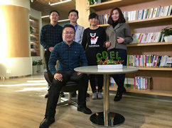 汤老师与高分学员进行学习经验交流