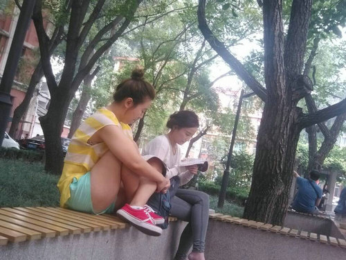 找个角落和闺蜜一起备考2014年医师资格考试