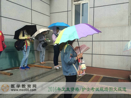 2016年卫生资格考试、护士考试现场报道——考前复习