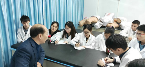 川北医学院临床医学系标准化病人(SP)培训班顺利结业