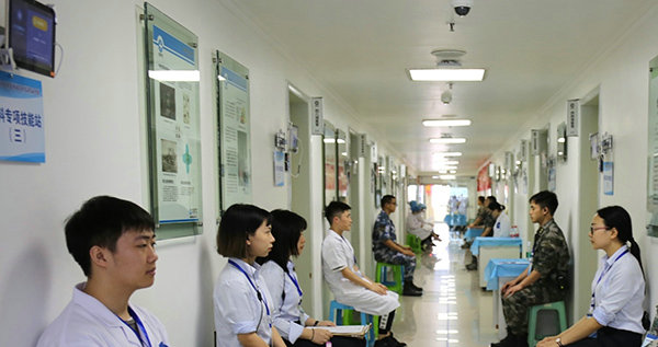 重庆3600余名住院医师、护士参加临床实践能力结业考核