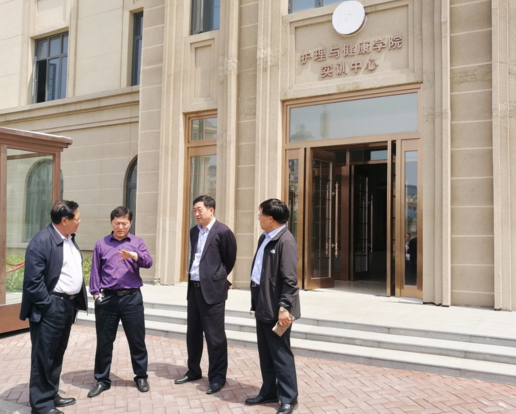 唐山市卫健委副主任任禾一行莅临曹职院考察指导国家医师资格考试实践技能考试基地筹备工作