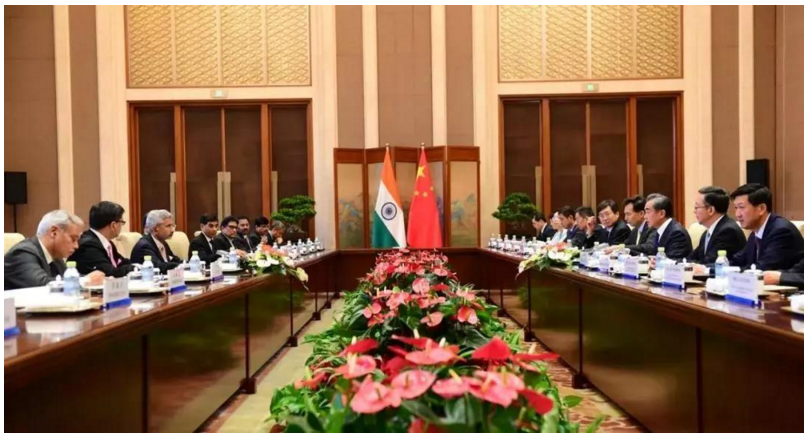 中印签署传统医药等人文领域双边合作文件